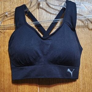 Women's Puma sports bra